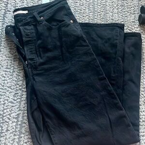 Ribcage straight ankle black levis